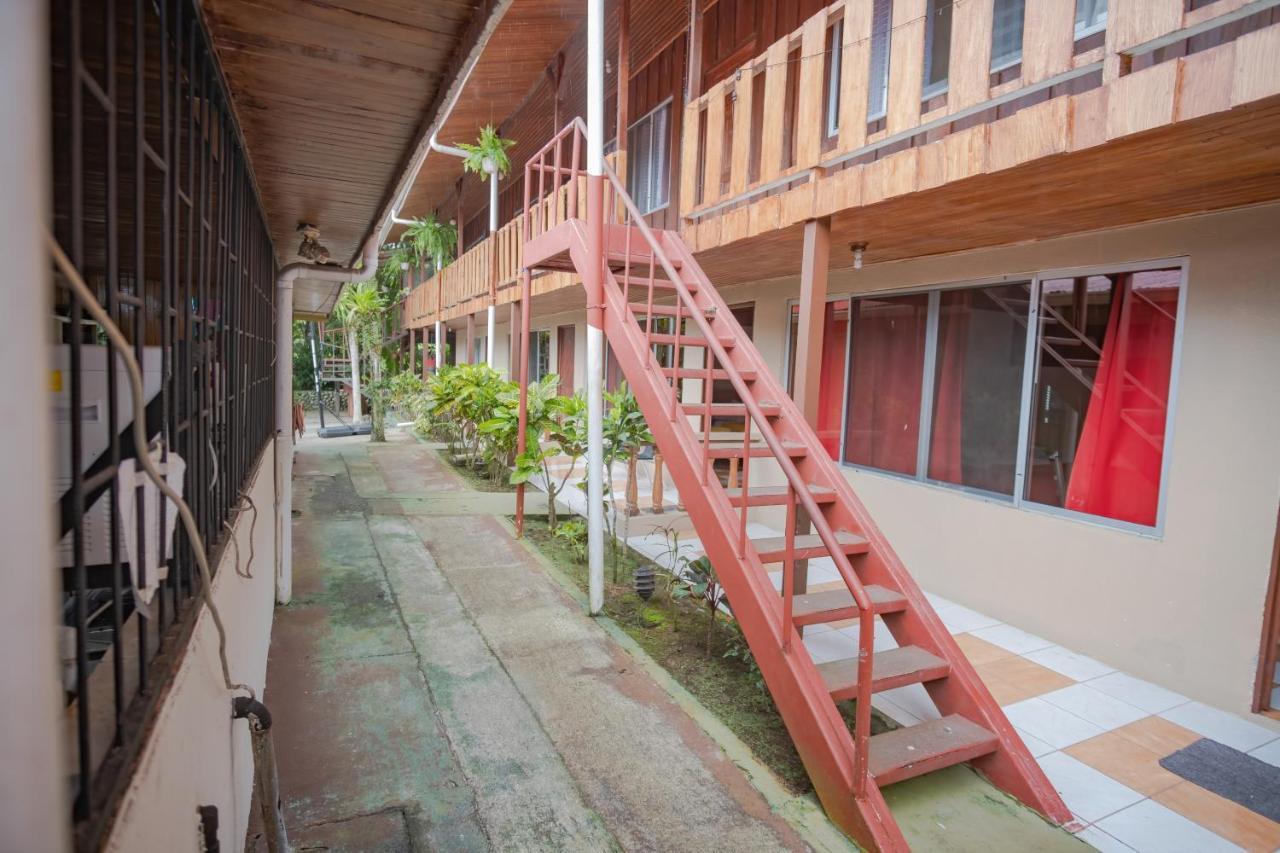 Rio Danta Hostel La Fortuna Eksteriør billede