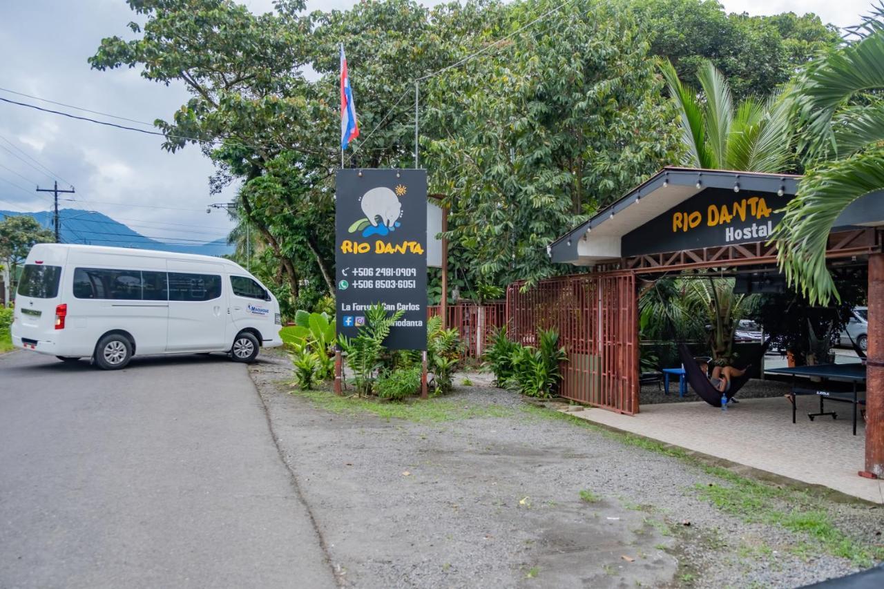 Rio Danta Hostel La Fortuna Eksteriør billede