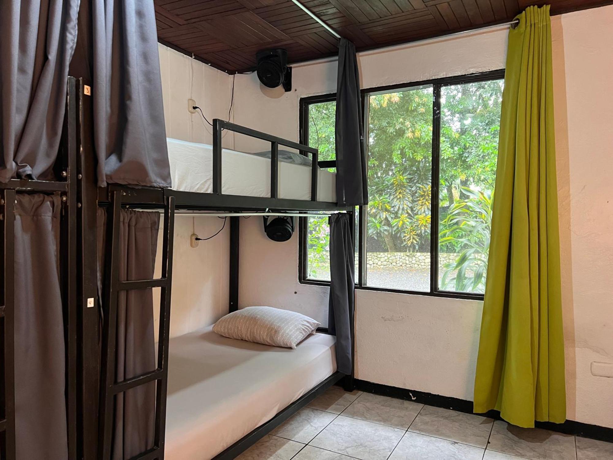 Rio Danta Hostel La Fortuna Eksteriør billede