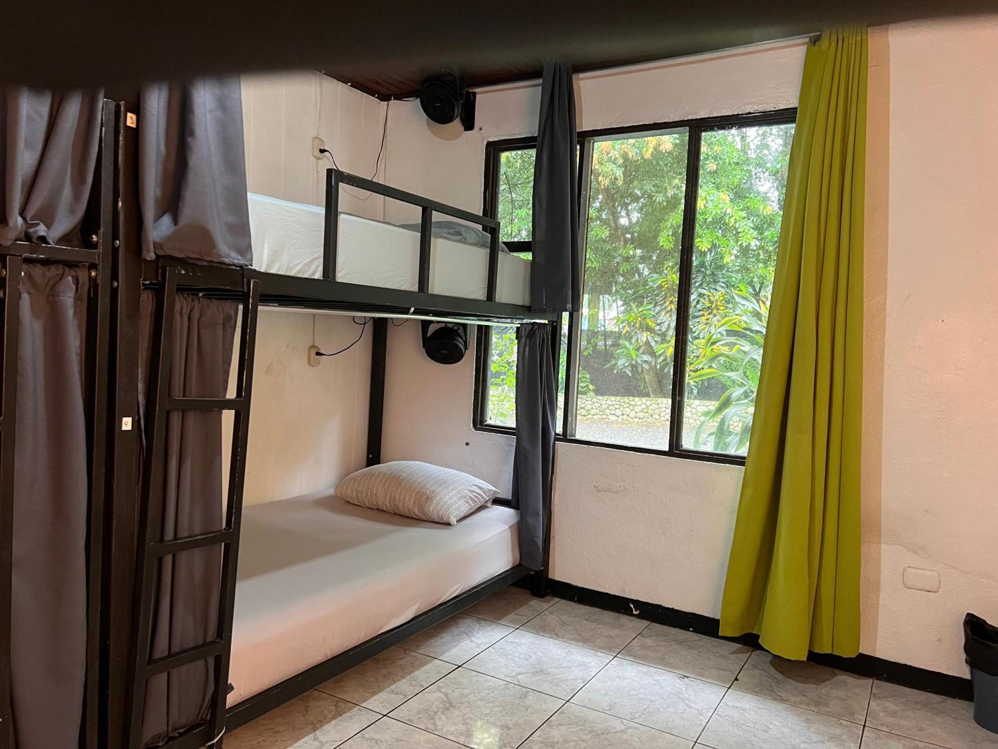 Rio Danta Hostel La Fortuna Eksteriør billede