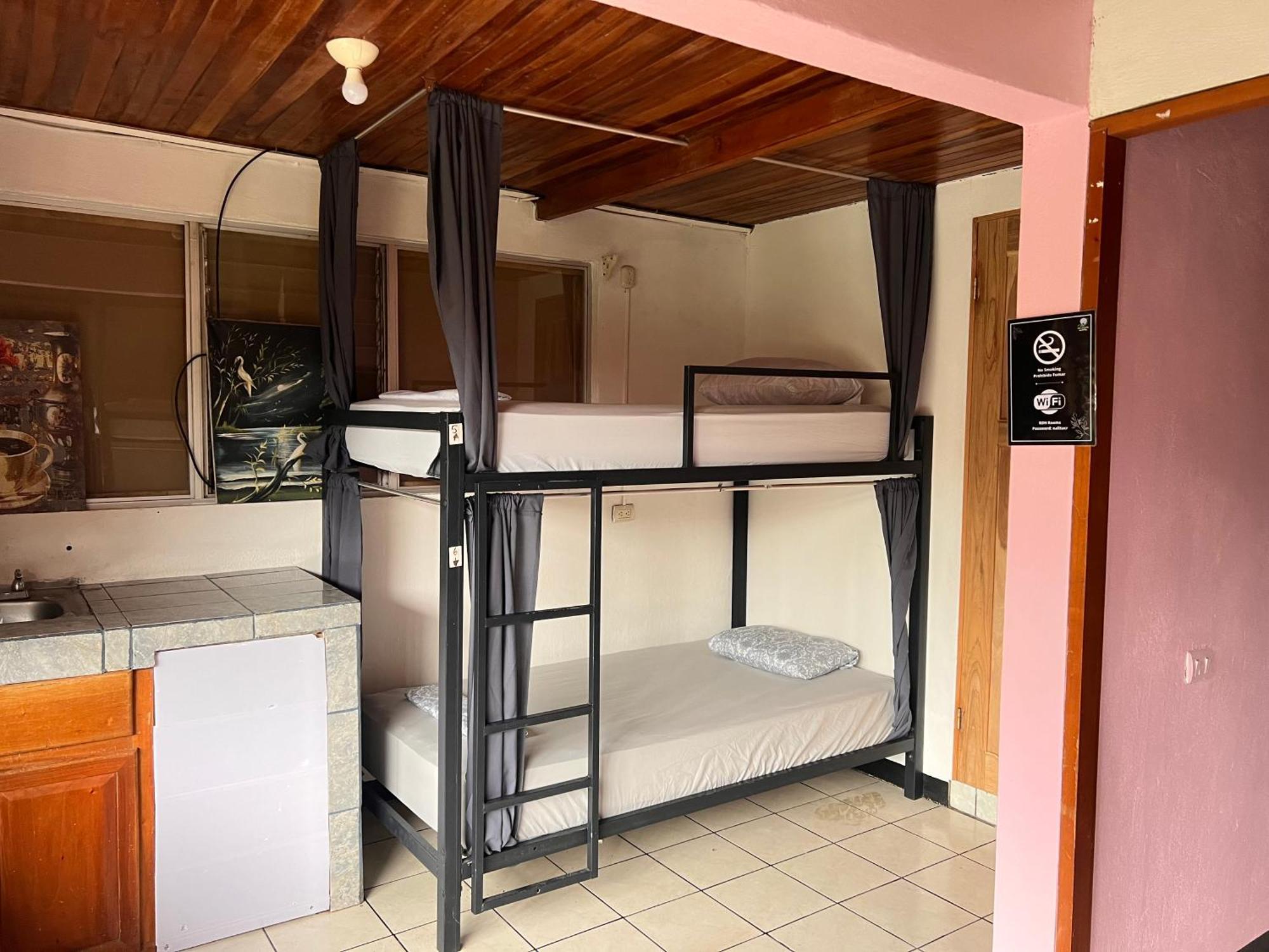 Rio Danta Hostel La Fortuna Eksteriør billede