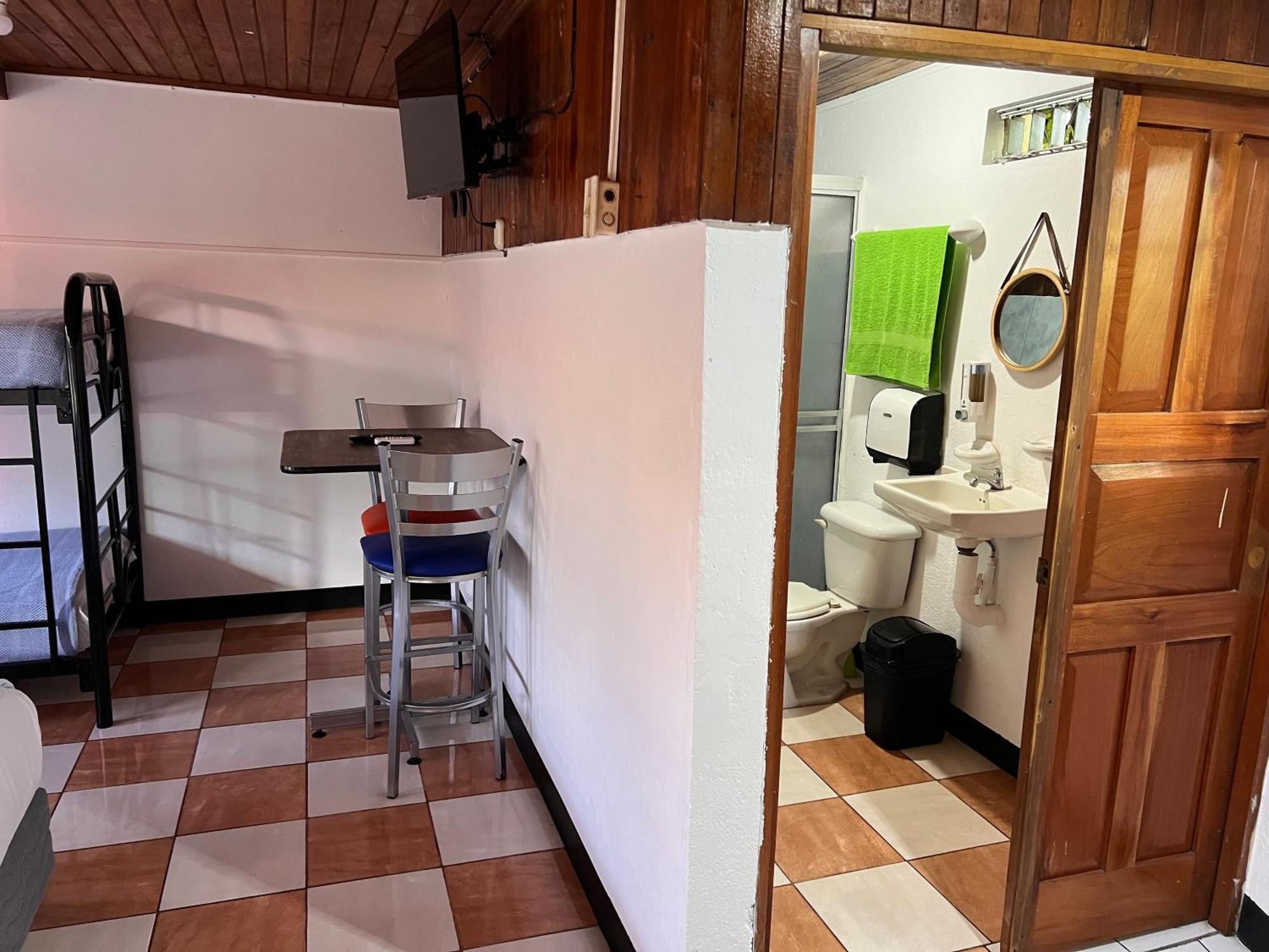 Rio Danta Hostel La Fortuna Eksteriør billede