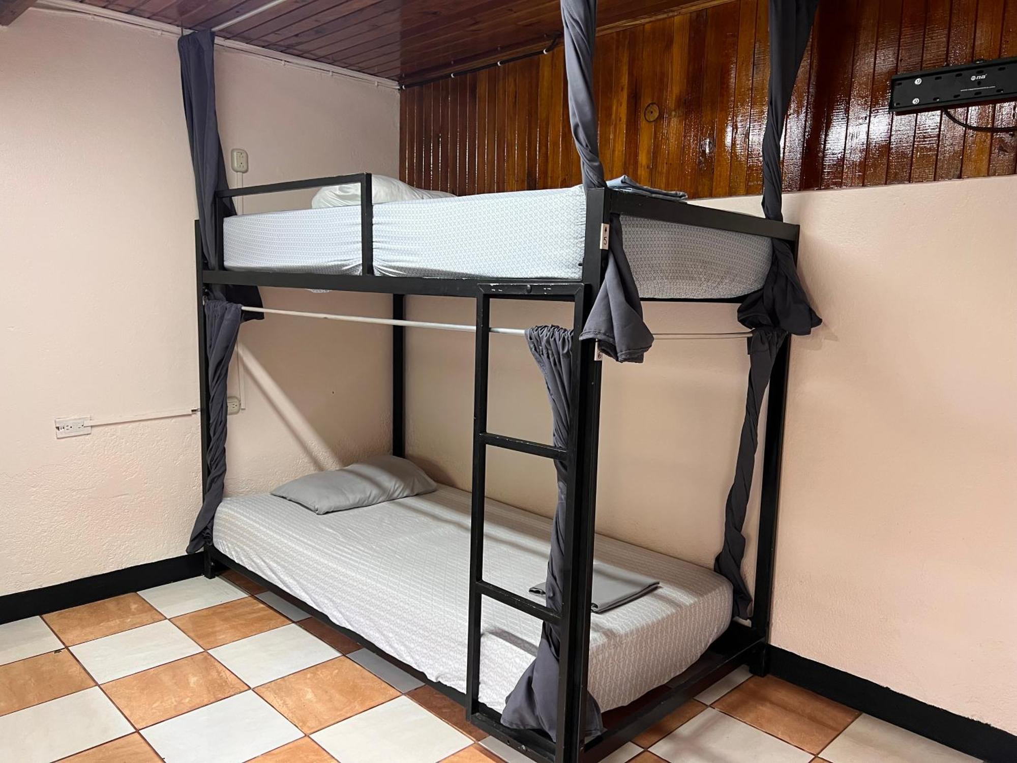 Rio Danta Hostel La Fortuna Eksteriør billede