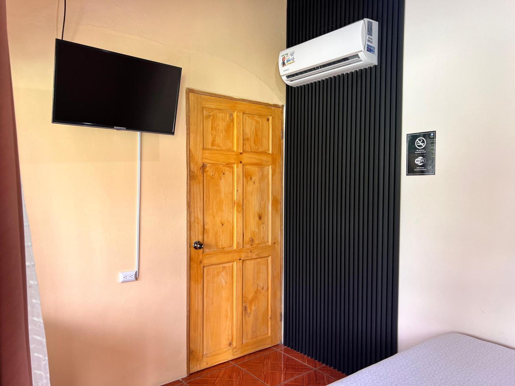 Rio Danta Hostel La Fortuna Eksteriør billede