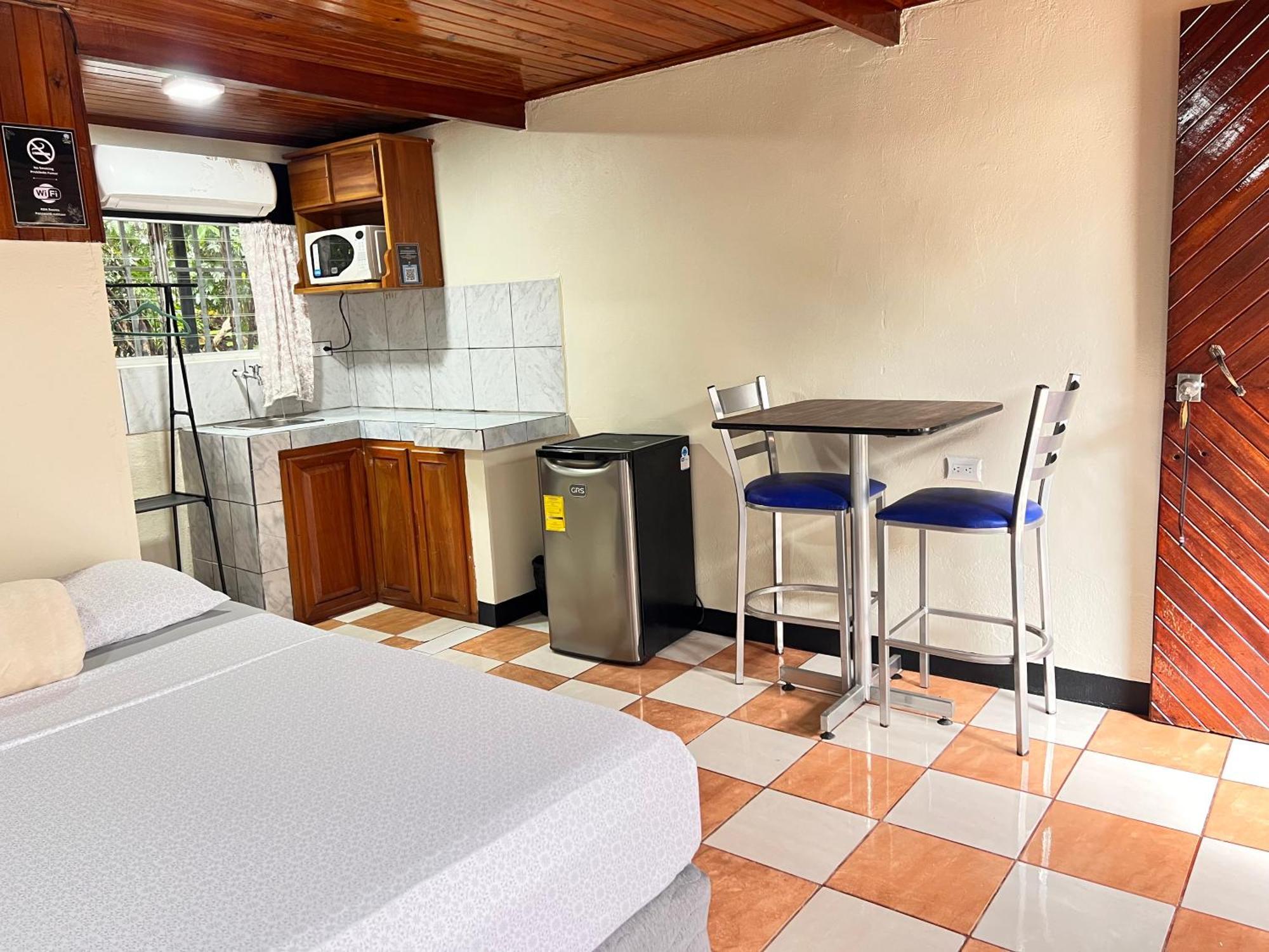 Rio Danta Hostel La Fortuna Eksteriør billede